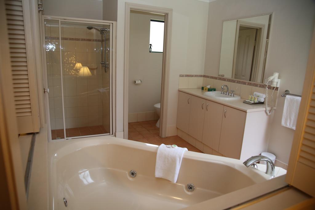 Bushy Lake Chalets Margaret River Esterno foto
