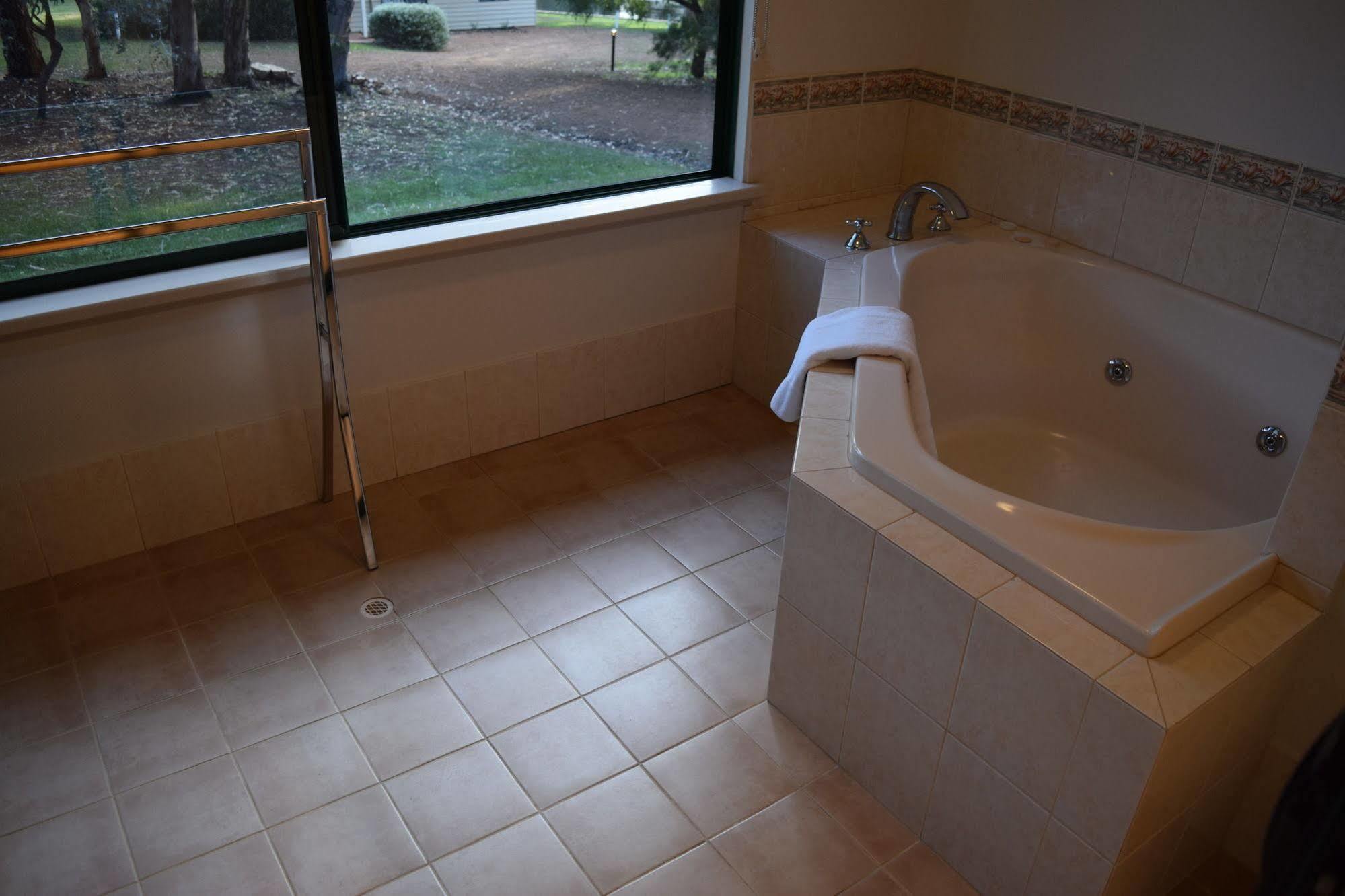 Bushy Lake Chalets Margaret River Esterno foto
