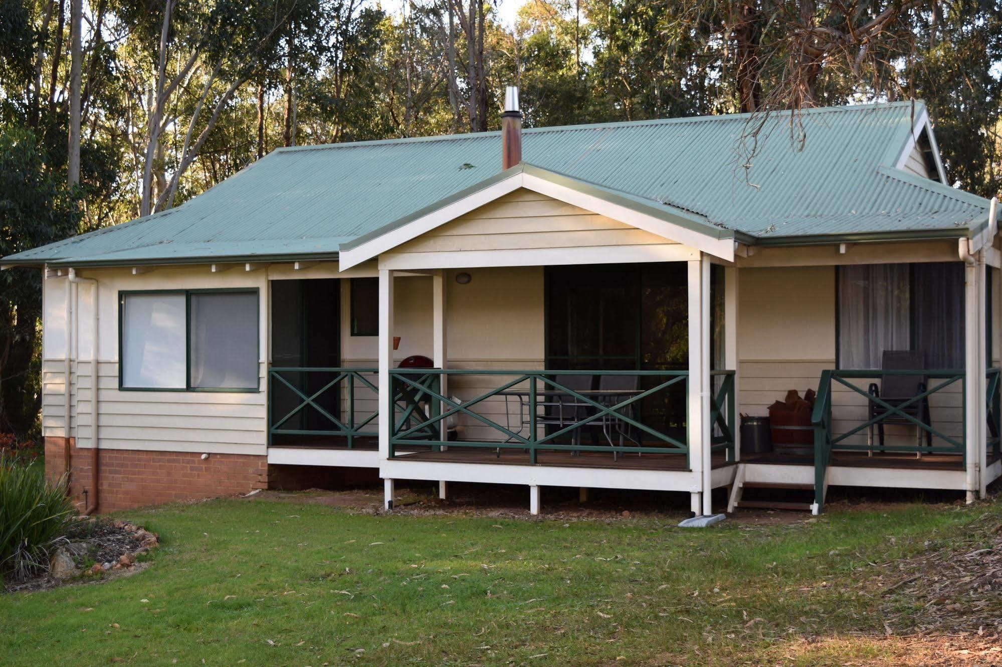 Bushy Lake Chalets Margaret River Esterno foto