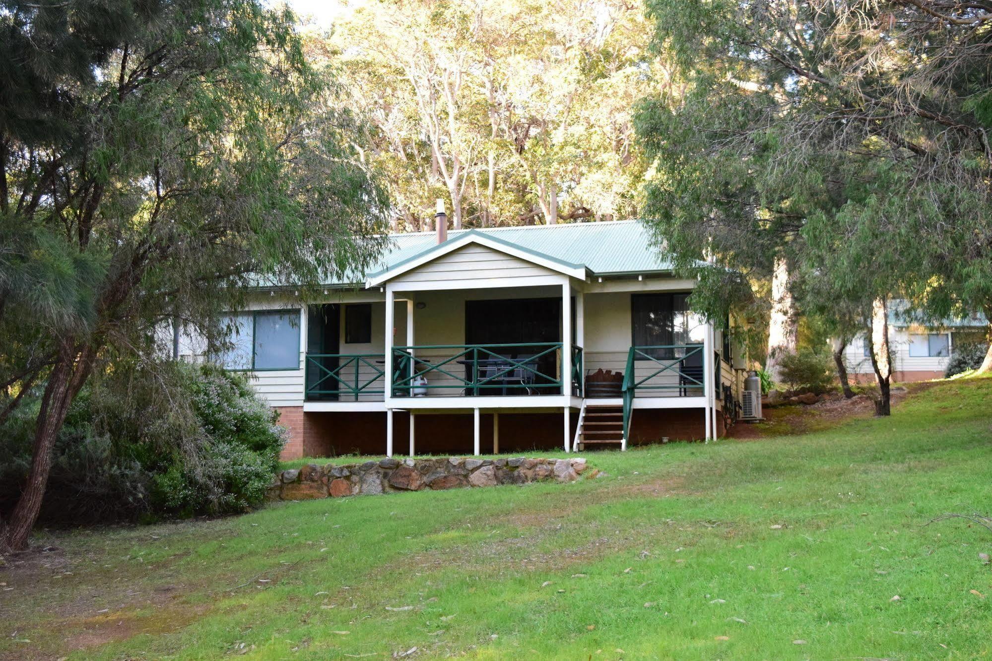 Bushy Lake Chalets Margaret River Esterno foto